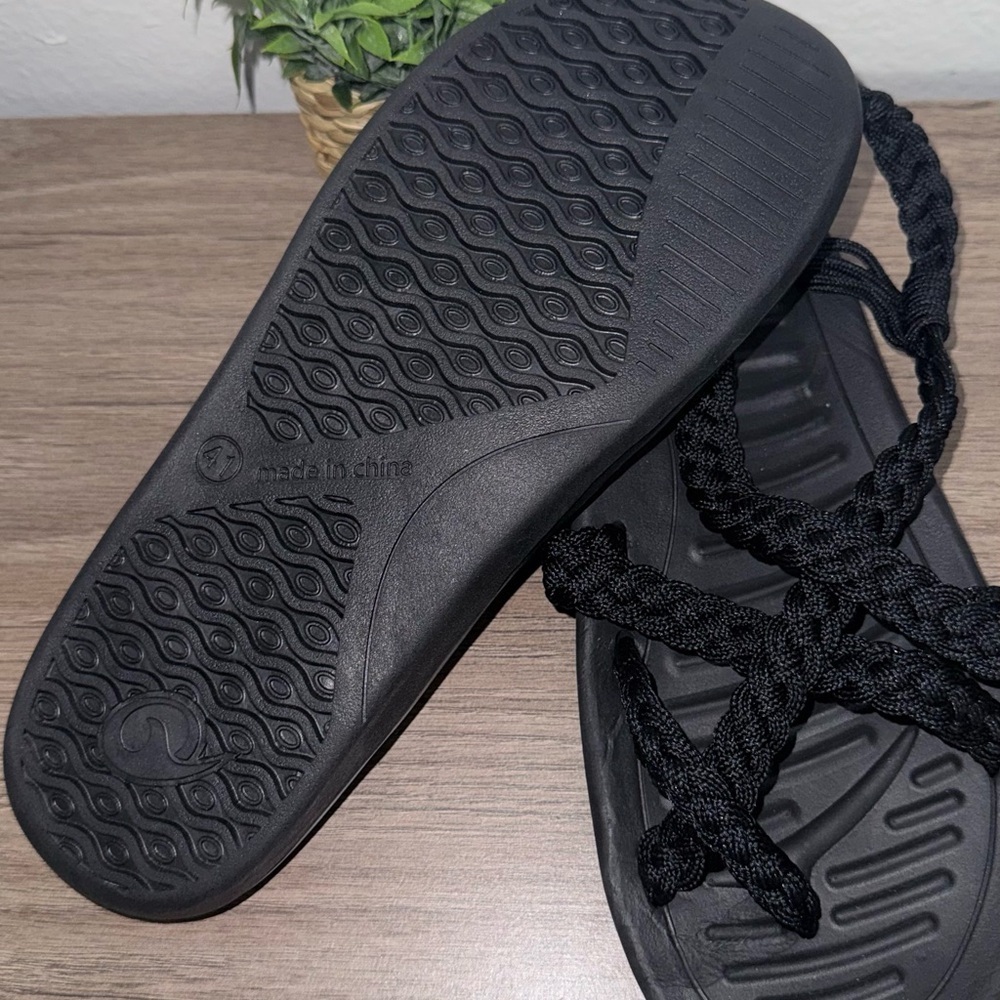 Black Braided Women's Sandals - Picture 4 of 4